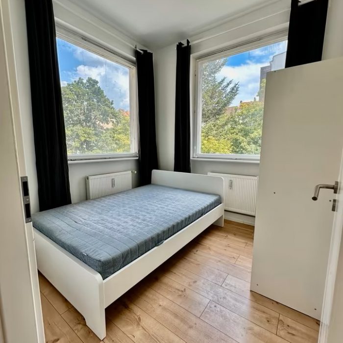 0cbf526f 124e 4c43 90cf 7fbdd3b0e3f8