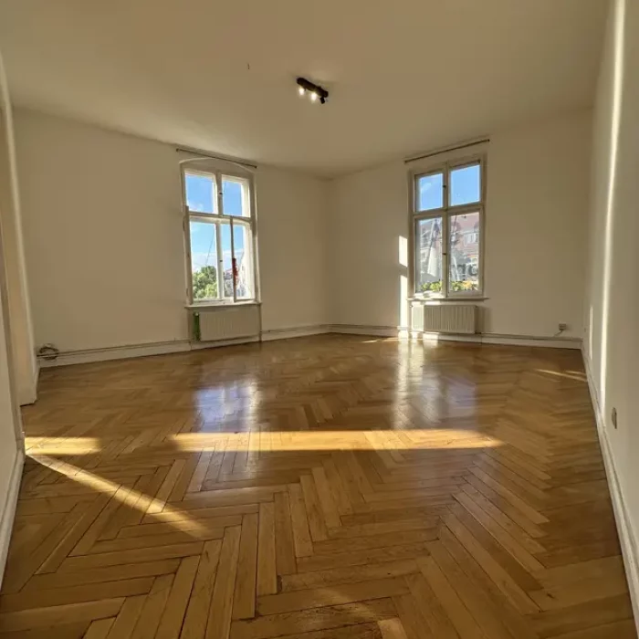 295a1247 e1ff 40fc bb07 b9ddc8395ac5 1966637501