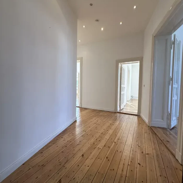 3d3adfea a8de 4565 8079 310df92c8606 1966641148