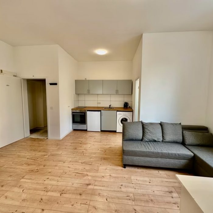 49e8a872 4cca 46e1 b959 ea3869b3a4ad (1)