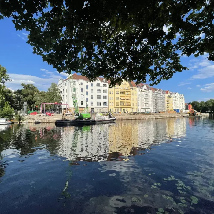 7225d299 68f1 4ffa a05f 279af99168e7 1966636864