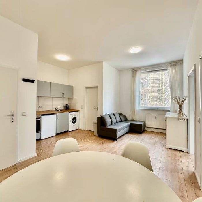 947c581d c17c 4c8c bff7 fb62737d0709