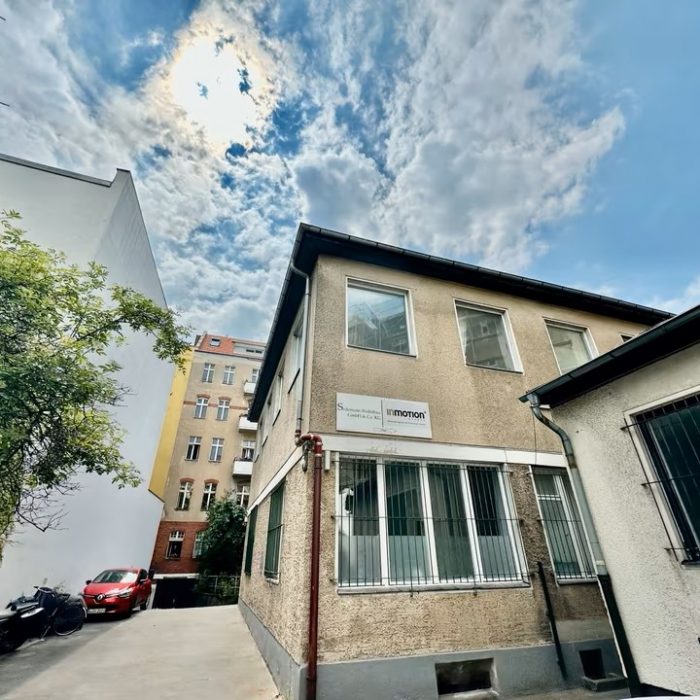 b4bb8385 3d00 48ea 97fe 4cb98af4ad2e