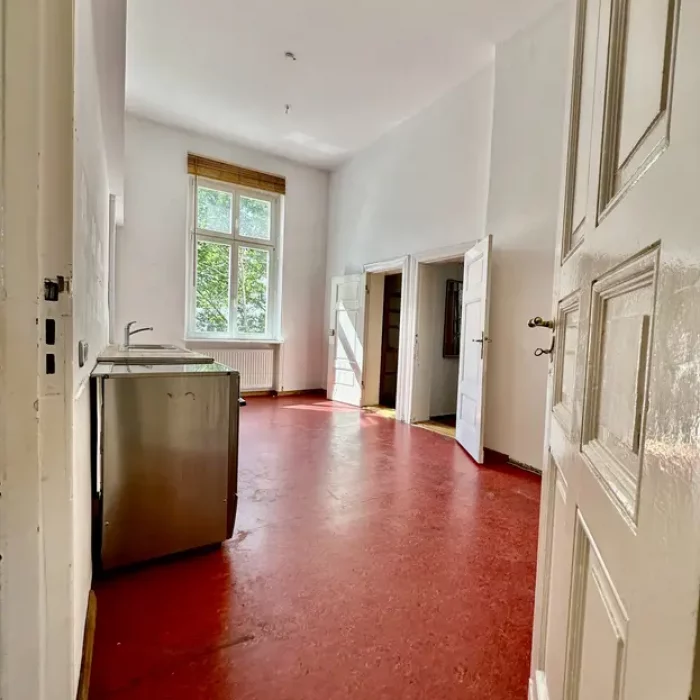 f37a3ff4 cb63 4dbe 81ae becbc3d62b92 1966637792