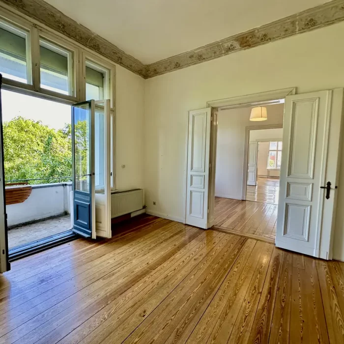 f764b67b 2553 4f74 9ce2 62f18d698a86 1966637766