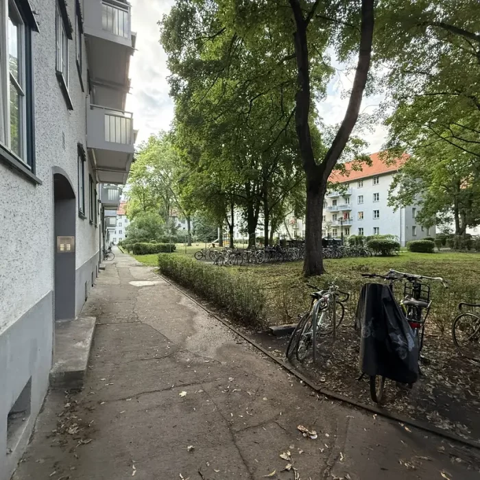 f8aa3483 627d 431c ab5d 59a9ff9ccde0 1948785194