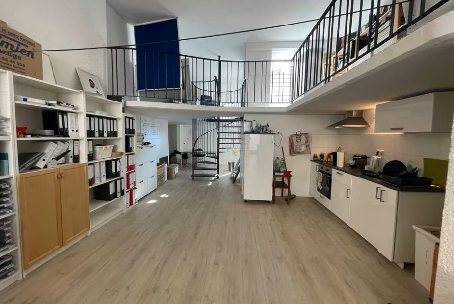 8b37672b 2cb2 4554 8219 7fecd9a76b60