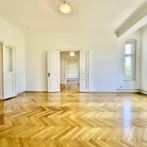 a2a35b32 72af 4a6b a678 e843c9323f5b 1966637528